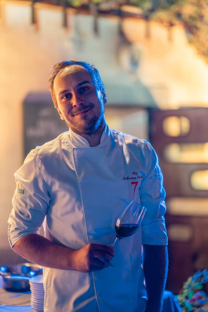 (25x NA KRATKO) Sebastjan Plevčak, chef: Vedno pljunem čez ramo, ko mi mačka prečka cesto