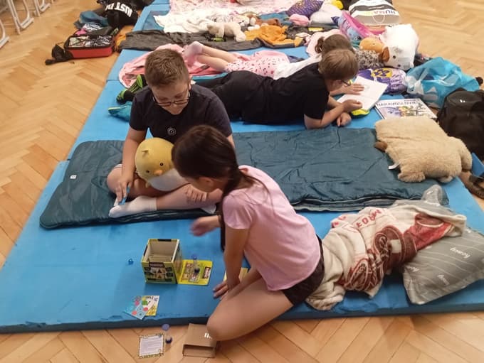 Bralna noč na OŠ Maksa Durjave: Noč med knjigami, palačinkami in detektivskimi ugankami