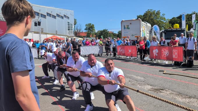 (FOTO in VIDEO) Druženje komunalnih (so)delavcev: Mehanizacija človeku pomaga, a le če z njo prideš dovolj blizu