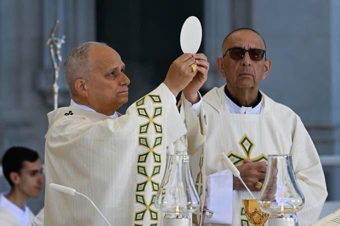 (FOTO) V Madridu na maši s papežem več kot milijon ljudi