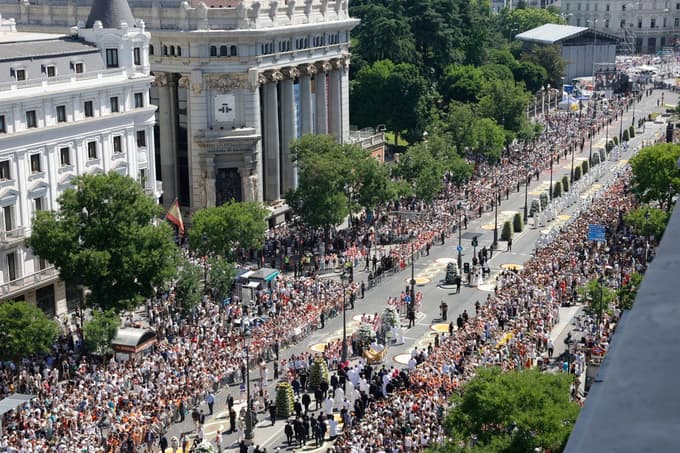 (FOTO) V Madridu na maši s papežem več kot milijon ljudi