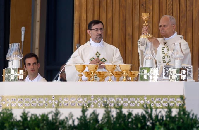 (FOTO) V Madridu na maši s papežem več kot milijon ljudi