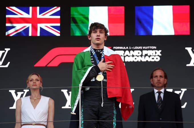 (FOTO) Kimi Antonelli najmlajši zmagovalec VN Monaka. Koliko mlajši je od prejšnjega rekorderja Hamiltona?