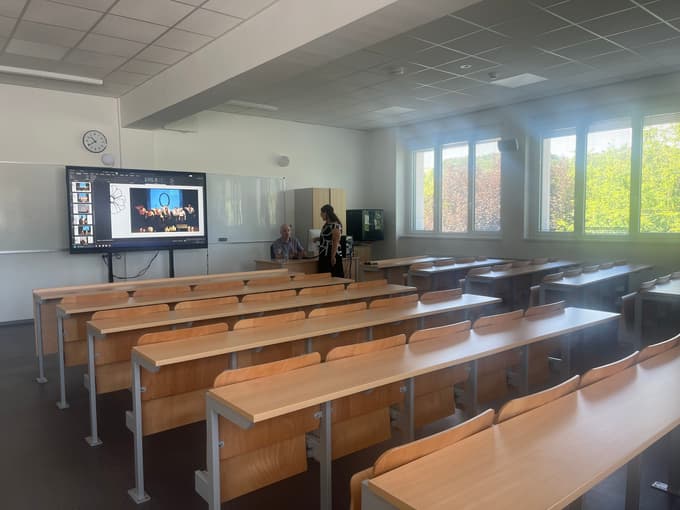 V sklopu celovite prenove, ki je reševala predvsem stabilnost stavbe, so v Šolskem centru Rogaška Slatina prenovili tudi učilnice. Na sliki prva in edina predavalnica, ki so jo zelo potrebovali.