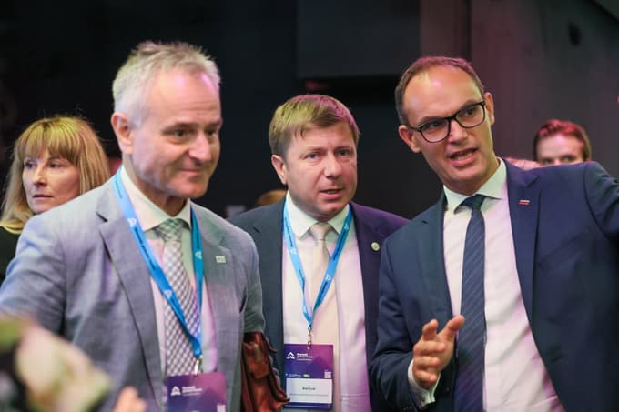 Blaž Cvar, prvi mož Obrtno-podjetniške zbornice Slovenije, je izmenjal mnenja z ministrom Anžetom Logarjem.