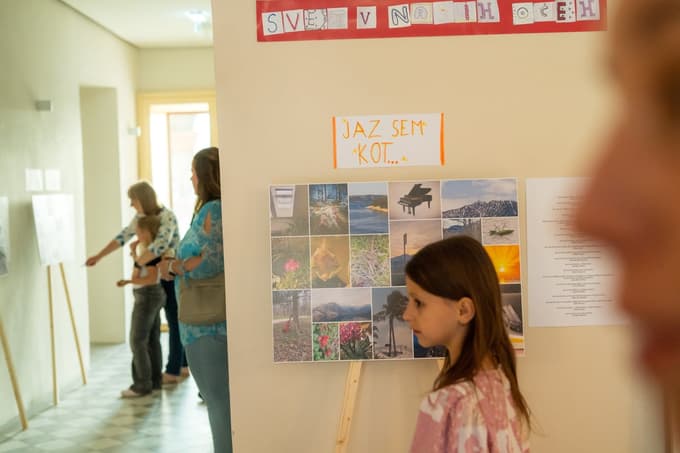Fotografska razstava Svet v naših očeh o odnosih med otroki in starši