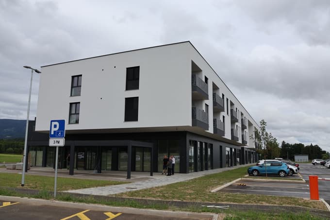(FOTO) Po prevzemu pokopališč Hoče in Slivnica odprli poslovalnico ob pokopališču: "Občani opažajo razliko"
