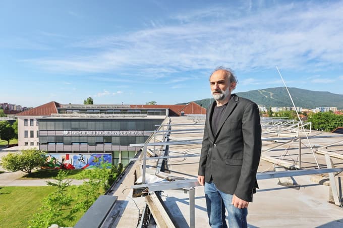 Po besedah ravnatelja je del stavbe energetsko in funkcionalno problematičen.