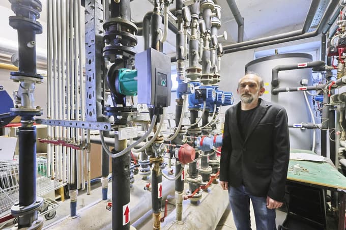 Sistem ogrevanja, hlajenja in prezračevanja v šolskem objektu že leta povzroča težave, zato napovedujejo celovito analizo stanja.