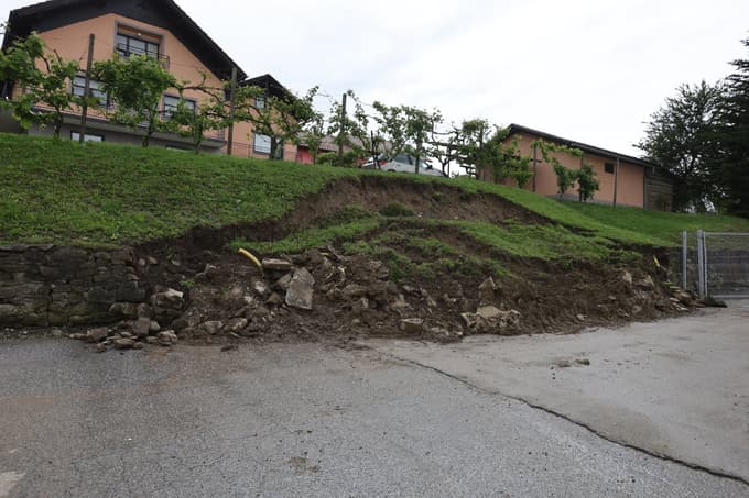 (FOTO) V Žetalah se po katastrofalnem neurju stanje umirja: Gasilci ponoči brez intervencij