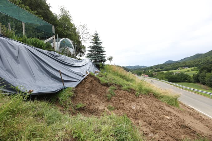 (FOTO) V Žetalah se po katastrofalnem neurju stanje umirja: Gasilci ponoči brez intervencij
