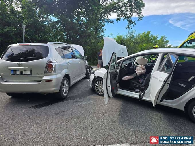 (FOTO) Nesreča s poškodbami: Izsilila prednost in končala v bolnišnici