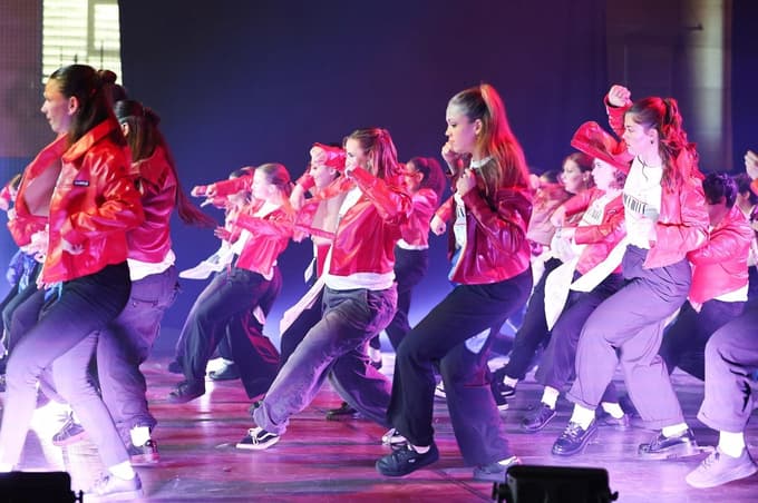 Maribor - Dvorana TŠC - Kultura - Ples - Tovarna plesa - plesna predstava This is it -