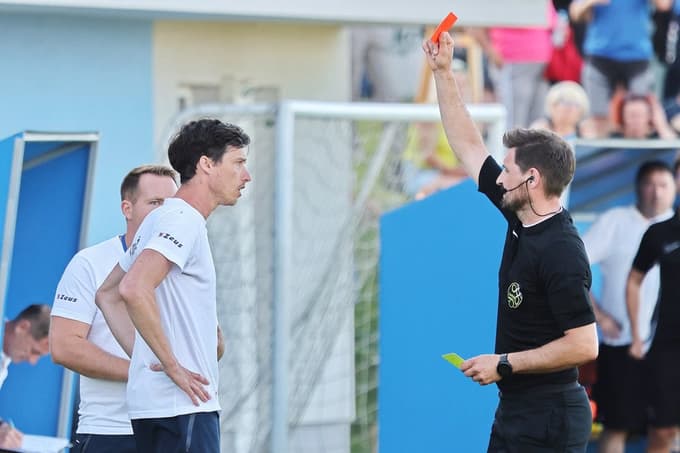(FOTO) Zadnja vstopnica za tretjo ligo podeljena: Kdor ne skače, ni za Ormož