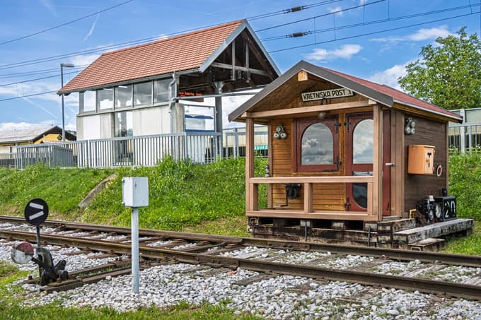Slovenske železnice z vseslovenskim projektom setve sončnic povezujejo lokalne skupnosti