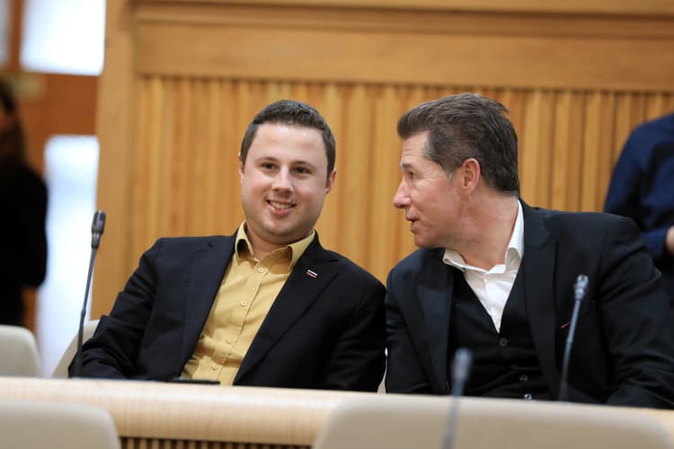 Žan Mahnič je tokrat nizkotno udaril še po Eriku Breclju