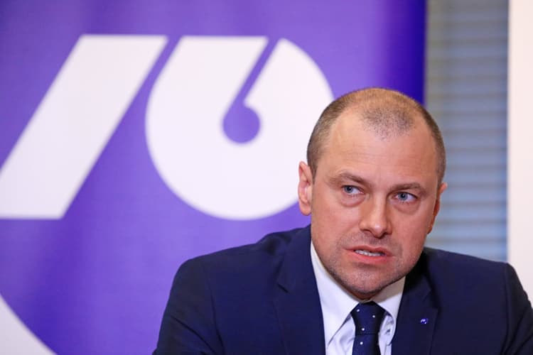 Finance: Brodnjak je po plači prehitel dolgoletnega rekorderja Colariča