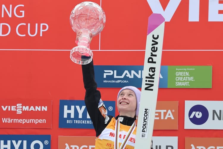 (FOTO) Nika Prevc po norem vikendu v Planici: Postavila je rekord, a ga še ni utegnila niti pogledati