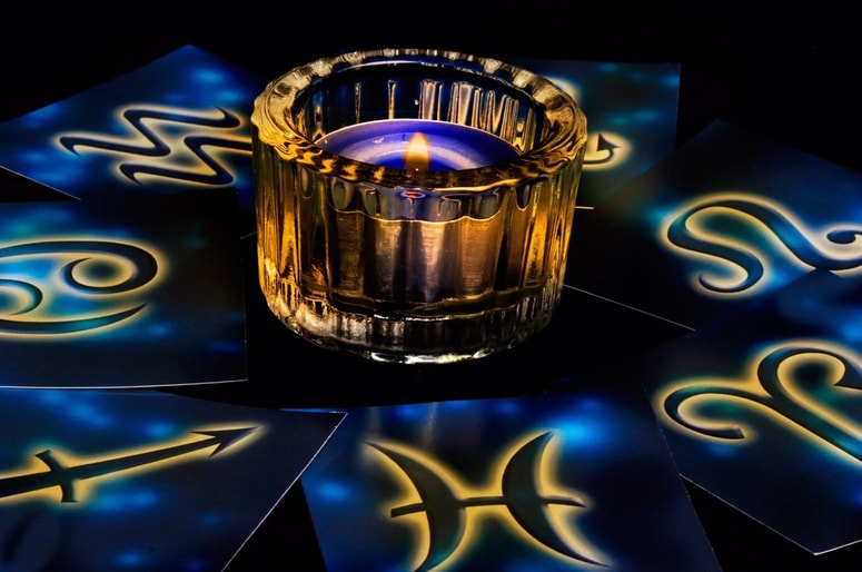 Glavna fotografija članka:Horoskop: Vam bodo zvezde naklonjene?