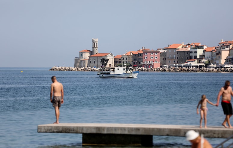 Glavna fotografija članka:Turistični boni: Kje ga dobim? Kdaj in kako jih je možno koristiti? Lahko z njim najamem avtodom?