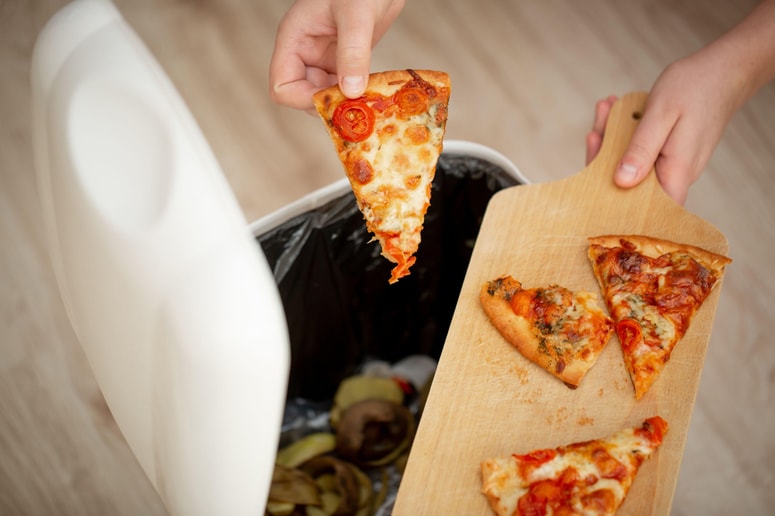 Vsak prebivalec Slovenije je v letu 2018 po nepotrebnem zavrgel okrog 13 kilogramov užitnih živil.