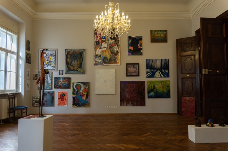 Lani je bil Mednarodni umetnostni sejem Maribor v Salzburškem dvorcu.