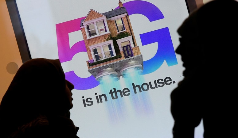 Glavna fotografija članka:Tudi končni uporabniki bodo vse pogosteje tarča hekerskih vdorov, pravijo v uradu informacijske pooblaščenke