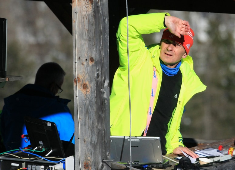 Čeprav se je preselil v žensko karavano, Miran Tepeš še vedno skrbi za razvoj vetrnih izravnav in novih skakalnic tudi pri moških.