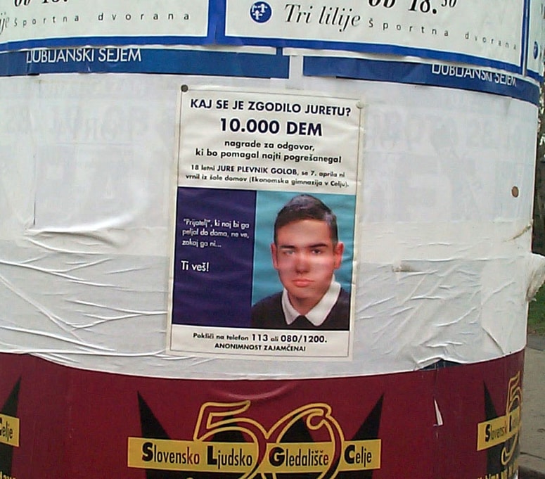 Mati pogrešanega Jureta Plevnika Goloba je na plakatih ponujala 10 tisoč nemških mark za koristno informacijo o sinovem izginotju. 
