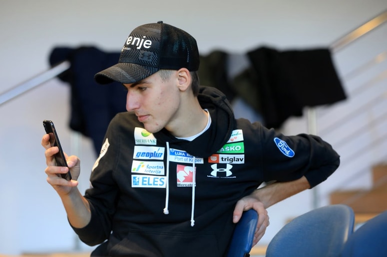 Glavna fotografija članka:Timi Zajc: "Bil sem neumen, oprali so mi možgane, veliko so me prepričevali." Slovenski orli še niso dojeli, kaj se dogaja