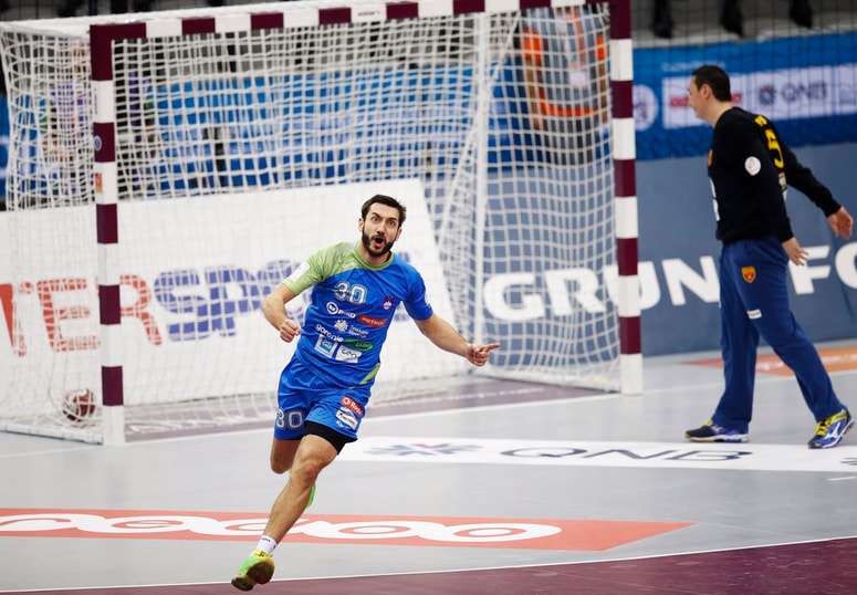 Dragan Gajić pravi, da bo Rusom treba vcepiti svoj slog igre. Foto: EPA