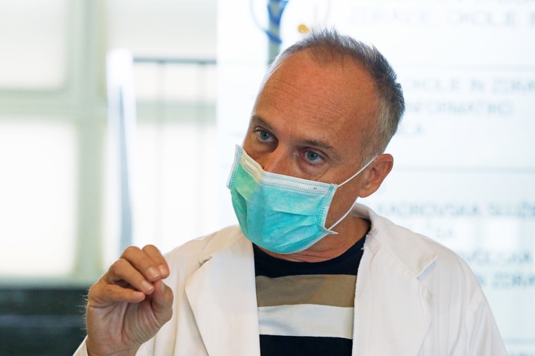 Zoran Simonović: "Od prejšnjega tedna imamo posamične situacije, v katerih je bilo v naši regiji ugotovljenih nenavadno veliko pozitivnih rezultatov hitrih testov."