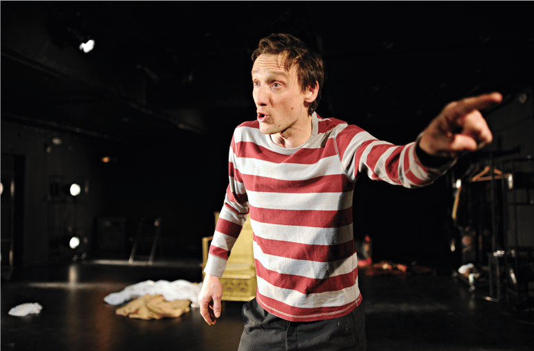 "Govoril bom direktno občinstvu, področje našega raziskovanja bo razširjeno na igro pred kamero, s kamero, za kamero."