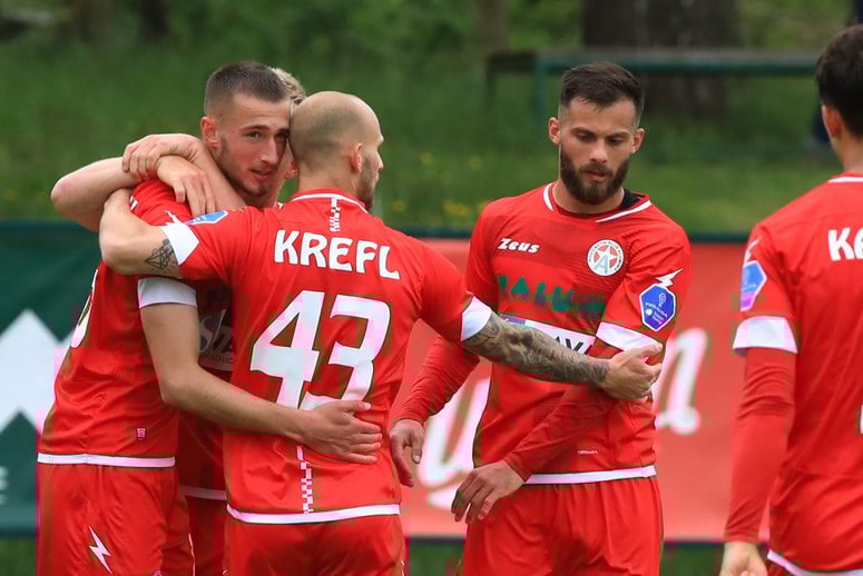 Glavna fotografija članka:(POGOVOR) Aljaž Krefl: Delamo zmešnjavo in gledamo le višje