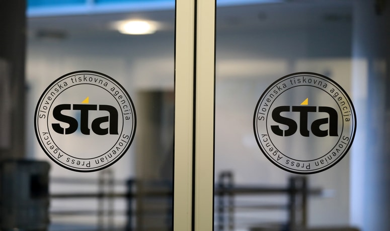 Glavna fotografija članka:Delovna inšpekcija na STA ni ugotovila večjih kršitev zakonodaje, izdan le opomin