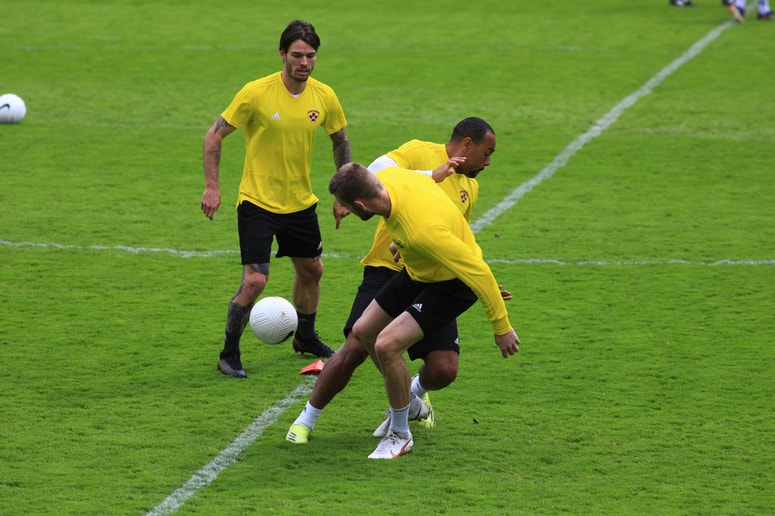 Denis Klinar in Alexandru Cretu se na treningu več ne bosta borila z Marcosom Tavaresom.