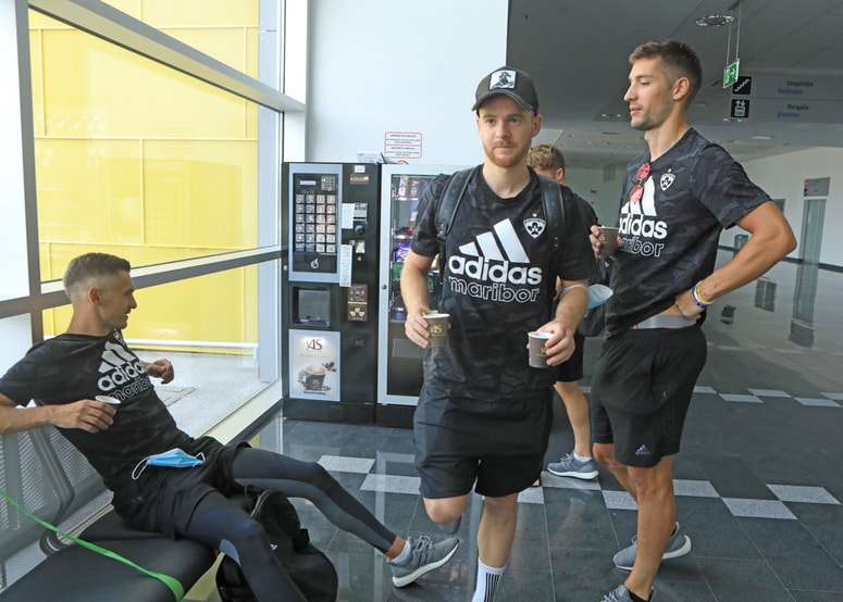 Prvič po dveh letih so se vijoličasti odpravili na evropsko gostovanje.