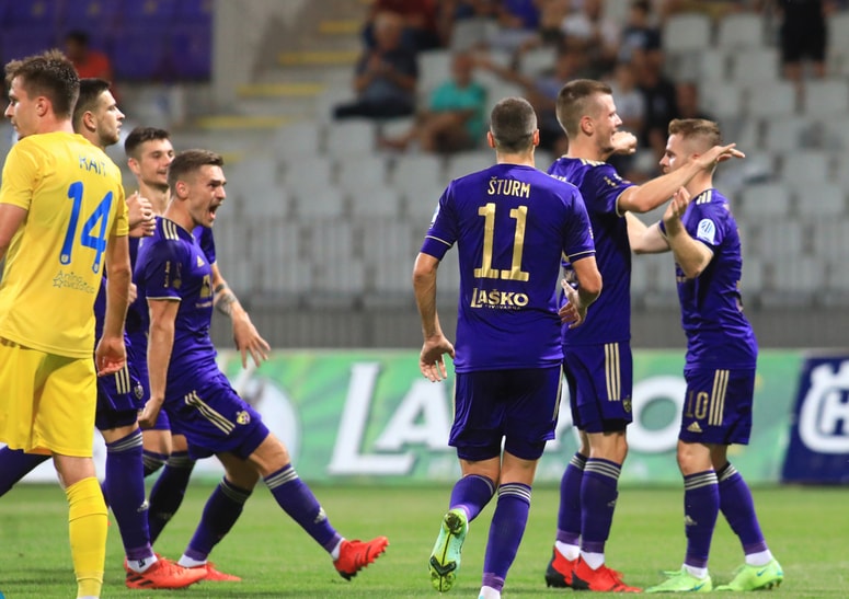 Glavna fotografija članka:(FOTO) Lepa popotnica za Maribor pred povratno tekmo s Hammarbyjem: V Ljudskem vrtu se že sliši "tri nula"