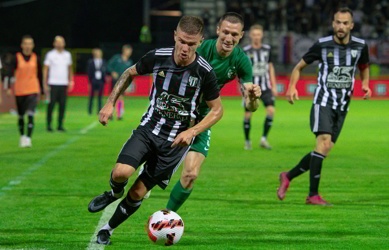 "Veliko se bo vprašalo tudi nas, na igrišču ni le ena ekipa," pravi Luka Bobičanec. 