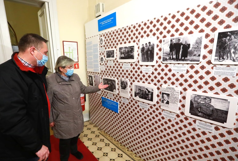 Razstavo si je že ogledal Alfijev sin Dejan Nipič. Foto: Sašo BIZJAK
