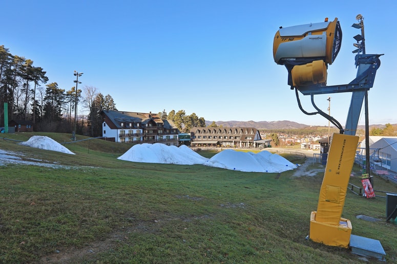 Glavna fotografija članka:Adijo, Lisica
