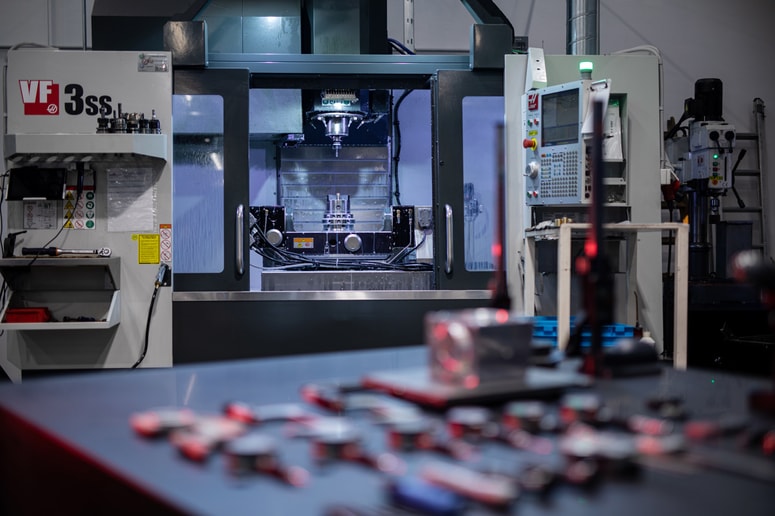 Podjetje je tehnološko visoko razvito. 