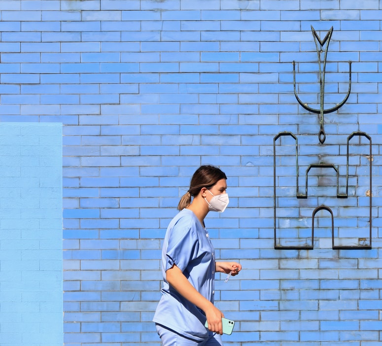 Tudi v NIJZ že napovedujejo, da bo v prihodnje za zagotavljanje dolgotrajne zaščite pred hudim potekom bolezni najverjetneje potrebno redno (letno) cepljenje najbolj ogroženih skupin. 
