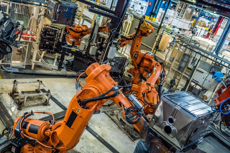 Tudi stroške nakupa opreme bo mogoče pokriti iz razpisa za digitalizacijo podjetij.