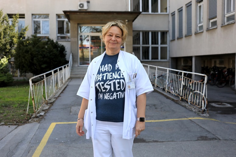 Vodja strokovne skupine za covid-19 pri ministrstvu za zdravje Mateja Logar
