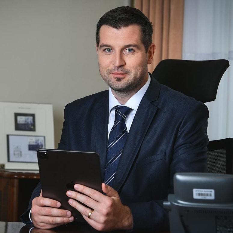 V zvezi z imenovanjem Kokota na mesto generalnega direktorja 1. februarja letos je bilo zadnje mesece precej medijskega poročanja.