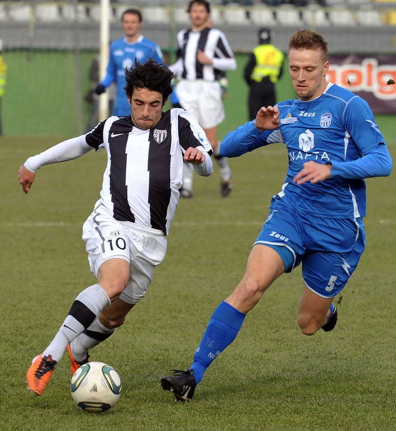 Mitja Lotrič (levo) v dresu Mure leta 2011.