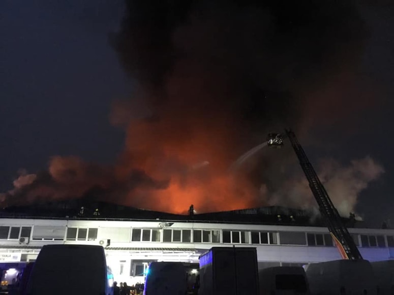 Objekt, ki je zagorel včeraj, se nahaja v nesporedni bližini skladišča, ki je gorel lani.