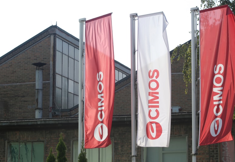 Uradne izjave Cimos ne daje, neuradno pa naj bi odločitvi botroval upad prodaje oz. povpraševanja na tujih trgi.