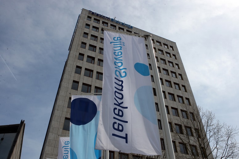 Glavna fotografija članka:Telekom ne bo več prodajal elektrike: V družbi pravijo, da umik ni povezan z dogajanjem v Gen-I, kaj pa to pomeni za potrošnike?
